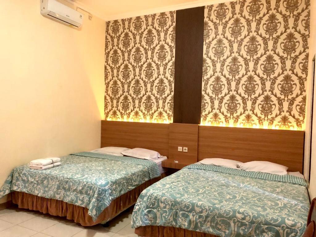 Grafika Hotel Dan Resto Gombong  Εξωτερικό φωτογραφία