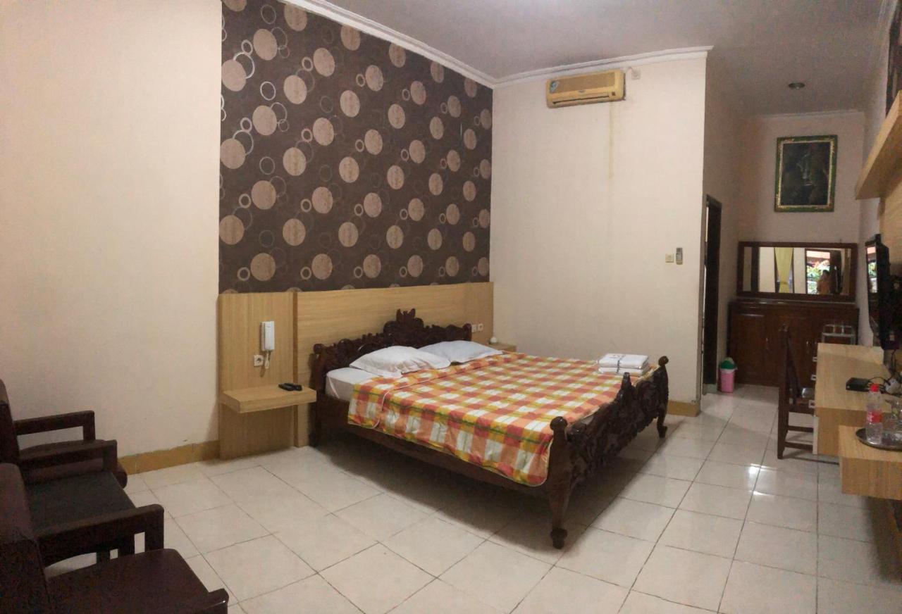Grafika Hotel Dan Resto Gombong  Εξωτερικό φωτογραφία